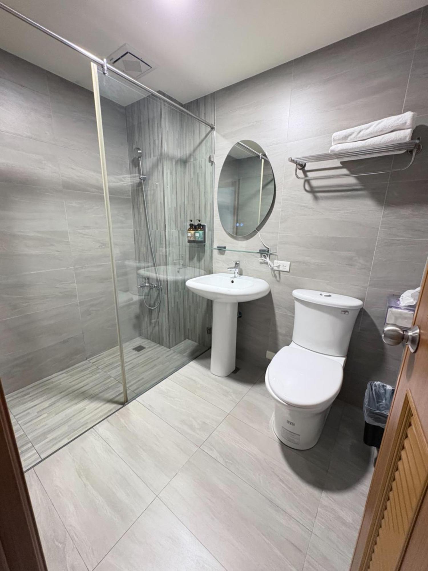 Kaohsiung Raifong Corner Homestay Zewnętrze zdjęcie
